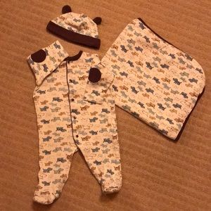 Puppy outfit with matching Beanie and Blanket.